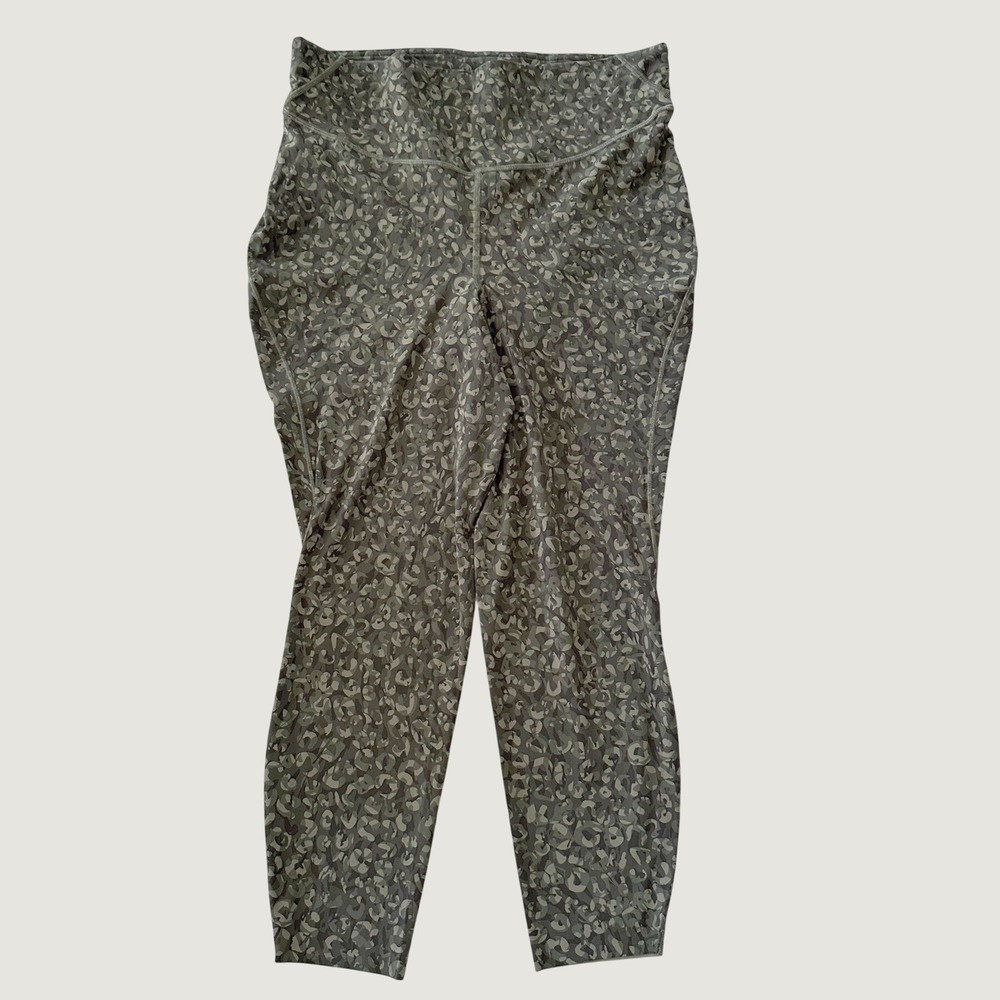 Lululemon Base Pace Crop Women 14 Leopard Olive Green LW5DRDS Athleisure Curvy